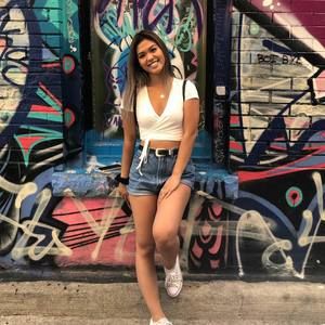 Meet your Posher, Krystal